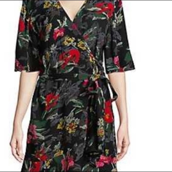 Design Lab Lord & Taylor Floral Wrap Dress Size Small - Picture 2 of 7